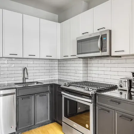 Apartment St 1br W Speakeasy Gym Rooftop Nyc-11