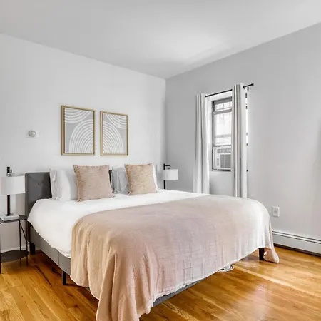 Williamsburg 2br W Wd Nr Domino Park Nyc-966 * New York