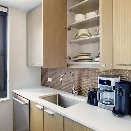 Tribeca 2br W Indoor Pool Great Views Nyc-39 Apartment New York