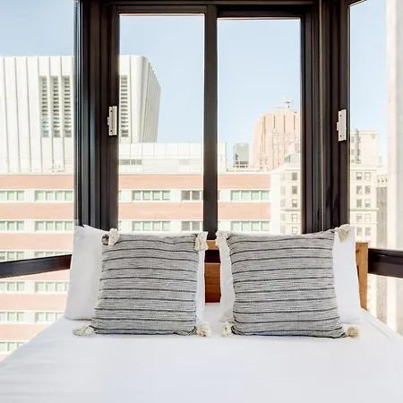 Tribeca 2br W Indoor Pool Great Views Nyc-39 Apartment