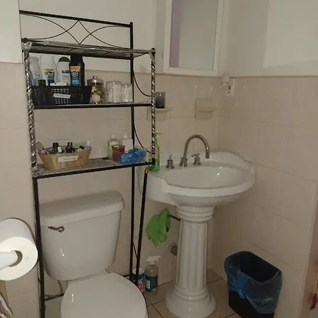 The Heiress Hubb Homestay New York