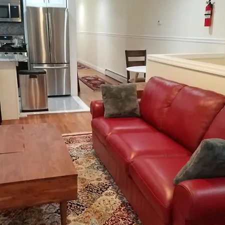 1120-1 Comfortable Qualitycribs Apartment