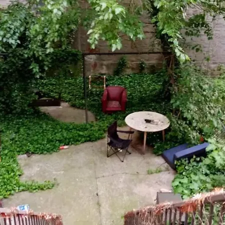 Homestay Affordable & Williamsburg Boutique
