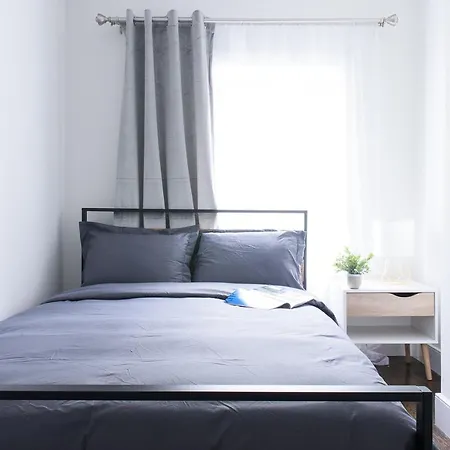 Apartment 39-3-2br Newly Renovated 2br 1bath Hudson Yards Area *