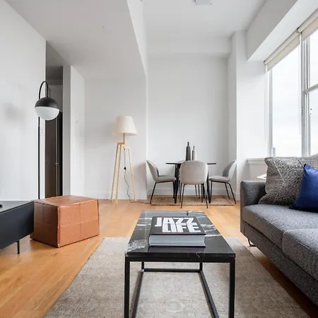 Tribeca 1br W Doorman Gym Nr Freedom Tower Nyc-446 Apartment