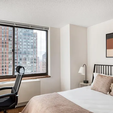 Ues 2br W Elevator Doorman Gym Nr Park Nyc-1072 *