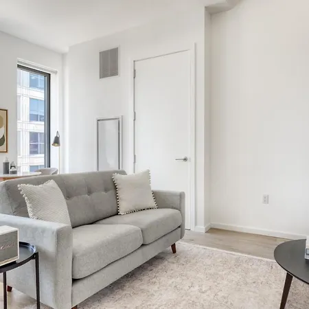 Clinton Hill W Gym Pool Wd Nr Barclays Nyc-1022