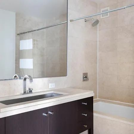 Midtown 1br W Doorman Gym Nr Theater District Nyc-595 * New York