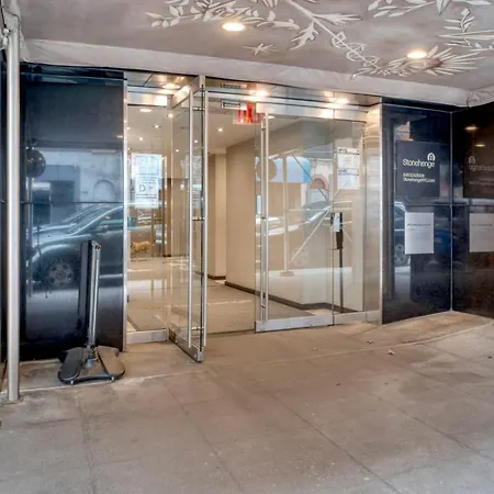 Lenox Hill 2br W Elevator Doorman Nyc-1012