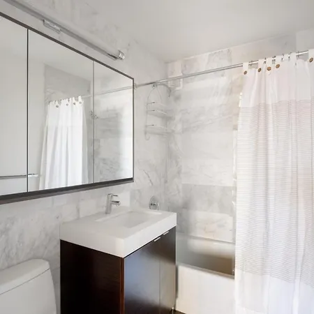 Tribeca 2br W Indoor Pool Great Views Nyc-39 Apartment