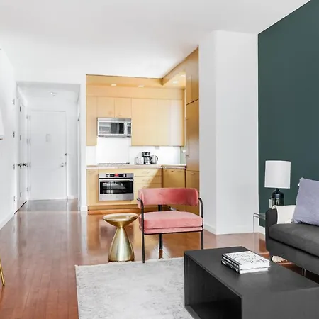 Midtown 1br W Doorman Gym Nr Times Sq Nyc-697 New York