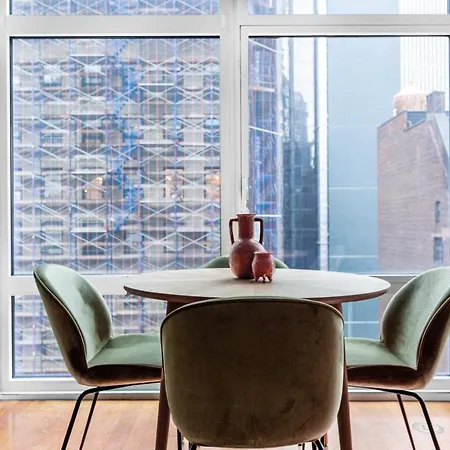 Midtown 1br W Doorman Gym Nr Times Sq Nyc-697 Apartment New York