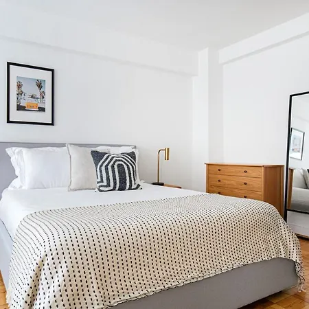 Apartment Midtown E Studio W Wd Nr Central Park Nyc-530