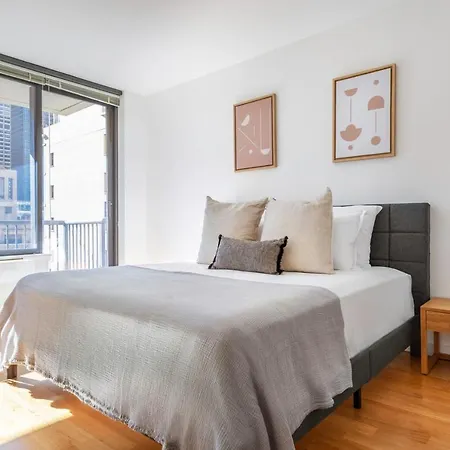 Sutton Place 2br W Gym Nr Rockefeller Plaza Nyc-519 Apartment