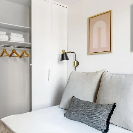 Apartment Midtown 1br W Gym Elevator Nr Rockefeller Nyc-508 *