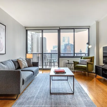 Midtown 2br W Pool Gym Roof Nr Broadway Nyc-382 New York