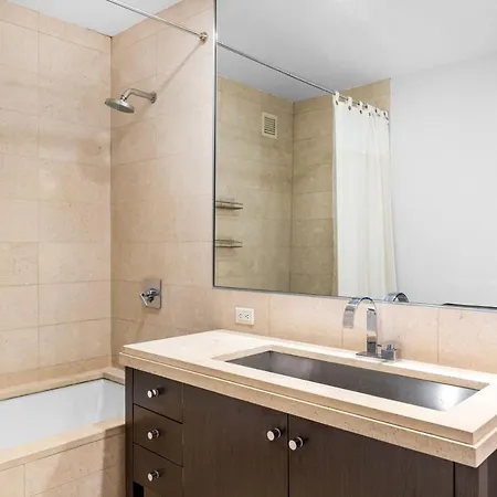 Apartment Midtown 1br W Doorman Gym Nr Times Sq Nyc-697 *