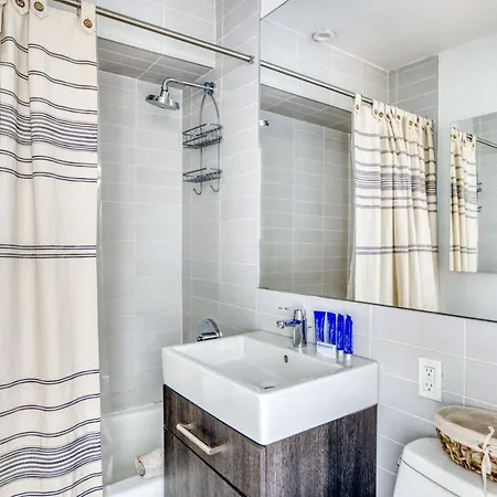 Apartment Chelsea 1br W Gym Balcony Doorman Nyc-33