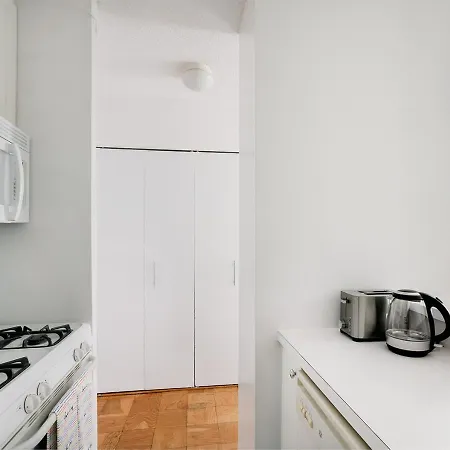 Fabulous 2 Bedroom At Columbus Circle Apartment New York