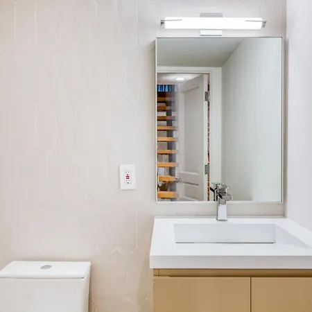 2br Gowanus Townhouse W Wd Nr Prospect Park Nyc-883 Apartment