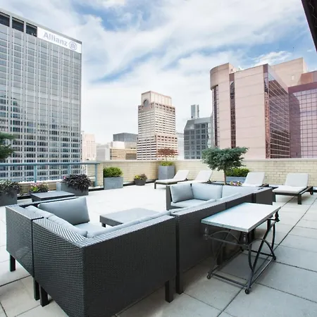 Theater District 1br W Indoor Pool Gym Nyc-103 *
