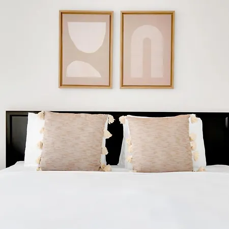 Apartment Midtown W 2br W Gym Wd Nr Hudson Yards Nyc-741 *