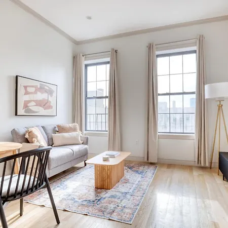 East Village 2br W Wd Gym Elevator Nr Cafes Nyc-1044 * New York