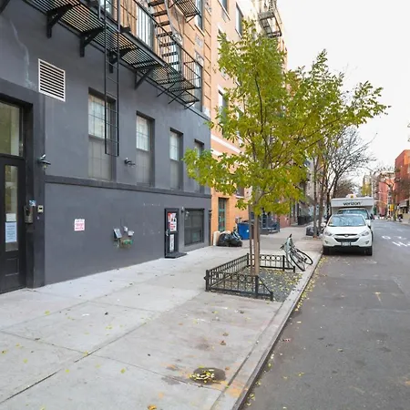 East Village 2br W Wd Gym Elevator Nr Cafes Nyc-1044 Apartment