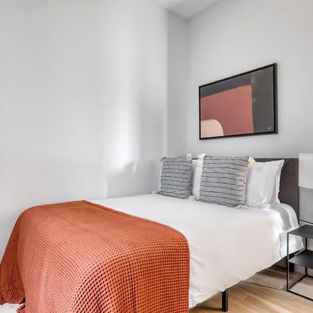 East Village 2br W Wd Gym Elevator Nr Cafes Nyc-1044 Apartment New York