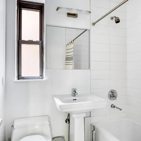 Apartment Ues 1br W Elevator Nr Bloomingdales Nyc-638 New York