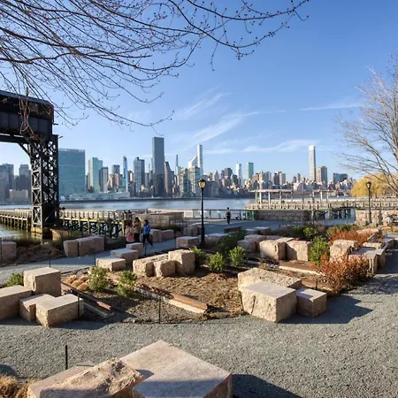 Lic 1br W Wd Elevator Doorman Nr E River Nyc-764 *