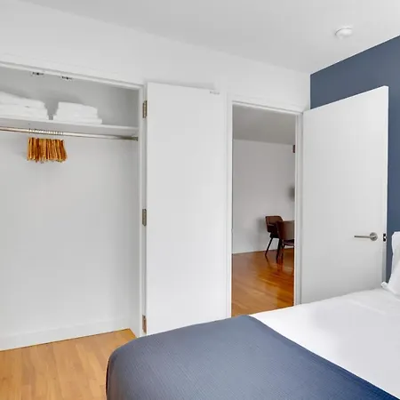 Chelsea 1br W Balcony Doorman Gym Nyc-158 Apartment New York