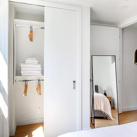 Midtown E 2br W Elevator Nr Park Nyc-579 New York