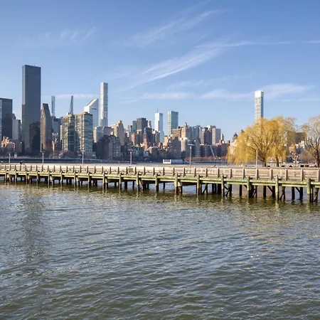 Lic 1br W Wd Elevator Doorman Nr E River Nyc-764 * New York