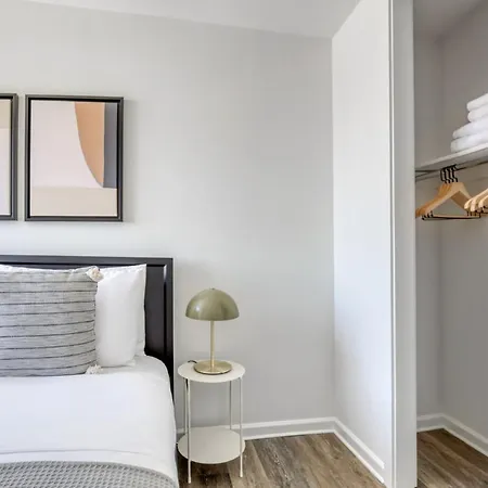 Midtown W 2br W Gym Wd Nr Times Sq Nyc-898 Apartment New York
