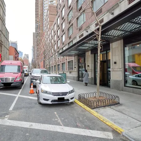 Midtown W 2br W Gym Wd Nr Times Sq Nyc-898