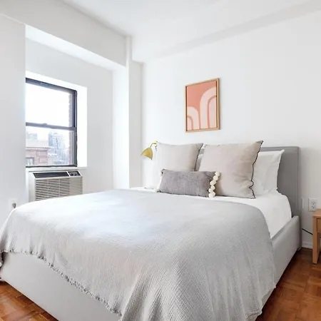 Apartment Chelsea 1br W Doorman Nr Penn Station Nyc-526 *