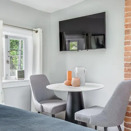 West Village Studio Nr Washington Sq Park Nyc-985