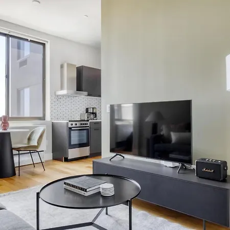 E Village 1br W Wd On Prime Corner Nyc-858 New York