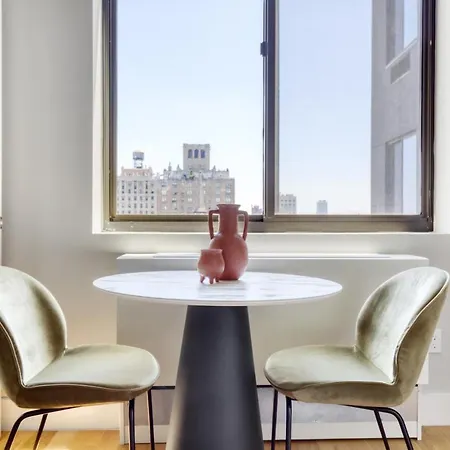 E Village 1br W Wd On Prime Corner Nyc-858 * New York