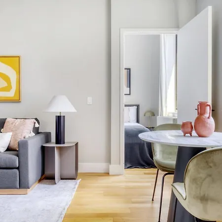 E Village 1br W Wd On Prime Corner Nyc-858 * New York