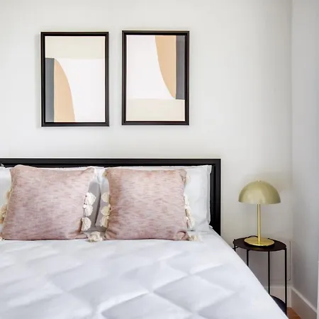 E Village 1br W Wd On Prime Corner Nyc-858 Apartment