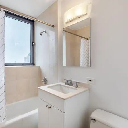 Apartment Midtown 2br W Pool Gym Parking Nr Broadway Nyc-381