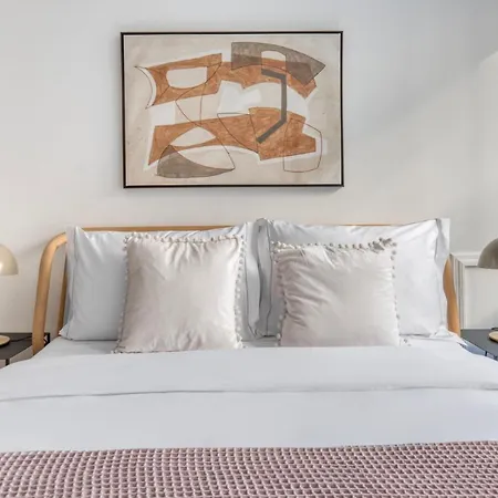 Ues 1br Wdoorman 15m Nr Park Nyc-198 Apartment