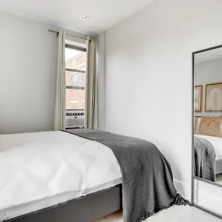 Apartment Les 2br W Elevator Wd Roof Nr Parks Nyc-788 *