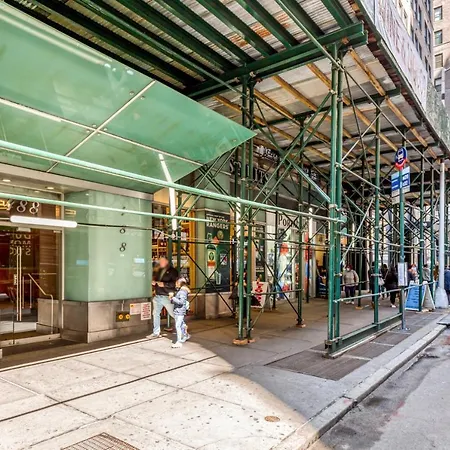 Midtown 2br Duplex W Doorman Gym Nr Mad Sq Nyc-774 New York