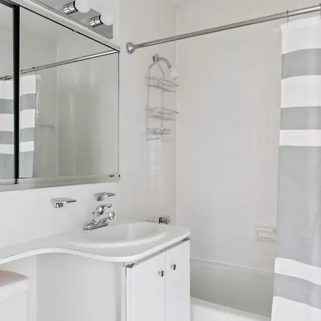 Kips Bay 1br W Doorman Wd Nr East River Nyc-978 Apartment