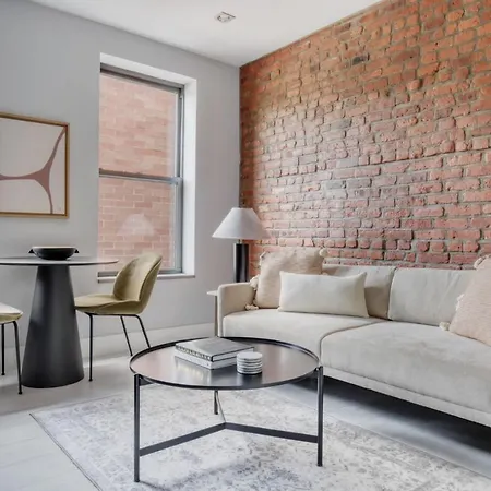 Les 2br W Elevator Wd Roof Nr Parks Nyc-788