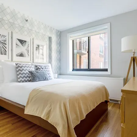 Quaint Chelsea 1br W Doorman Gym Balcony Nyc-7 Apartment New York