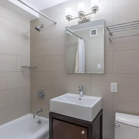 Apartment Kips Bay 2br W Doorman Elevator Nr Bars Nyc-370
